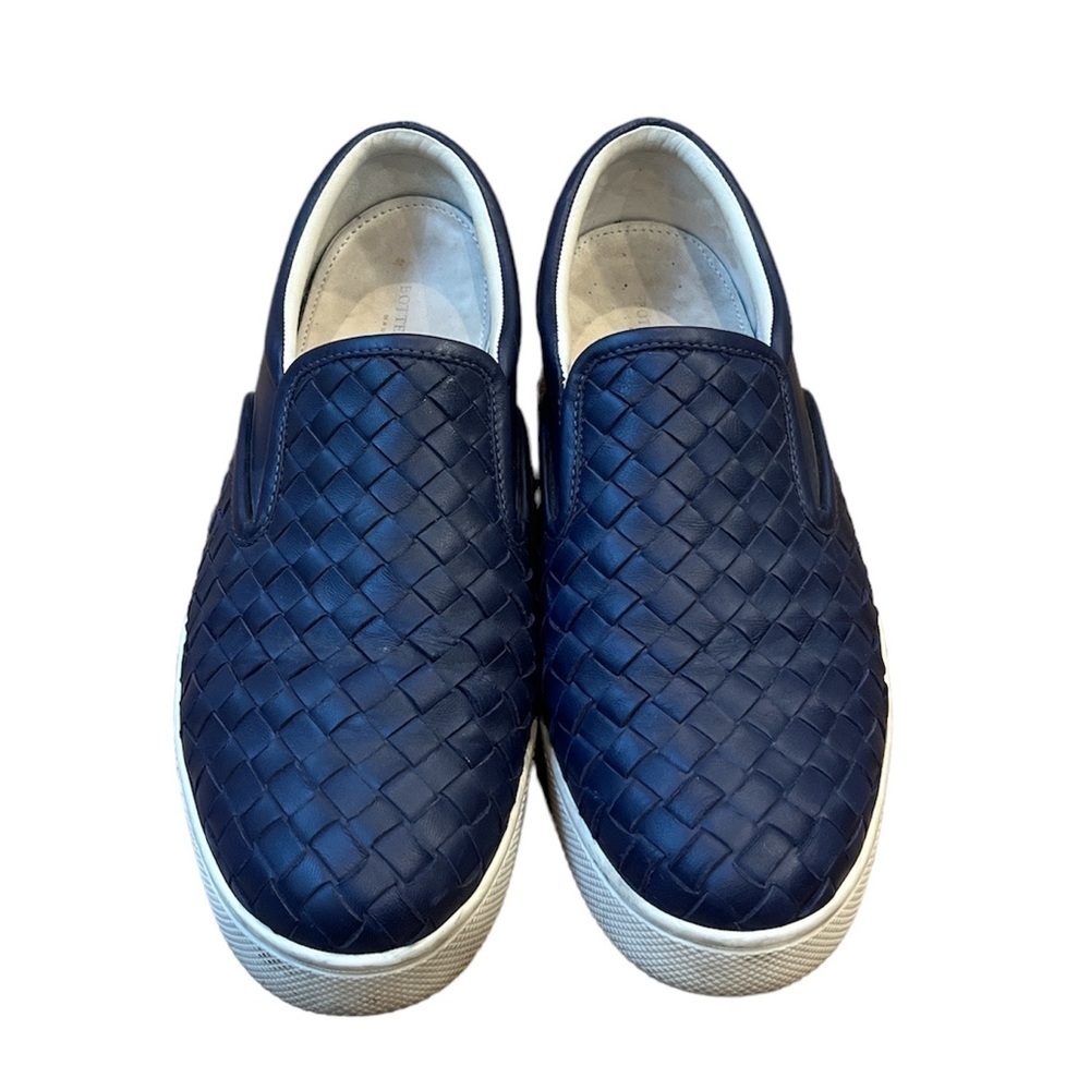 Bottega Veneta Women's Leather Intrecciato Slip On Loafers Navy Blue Siz…